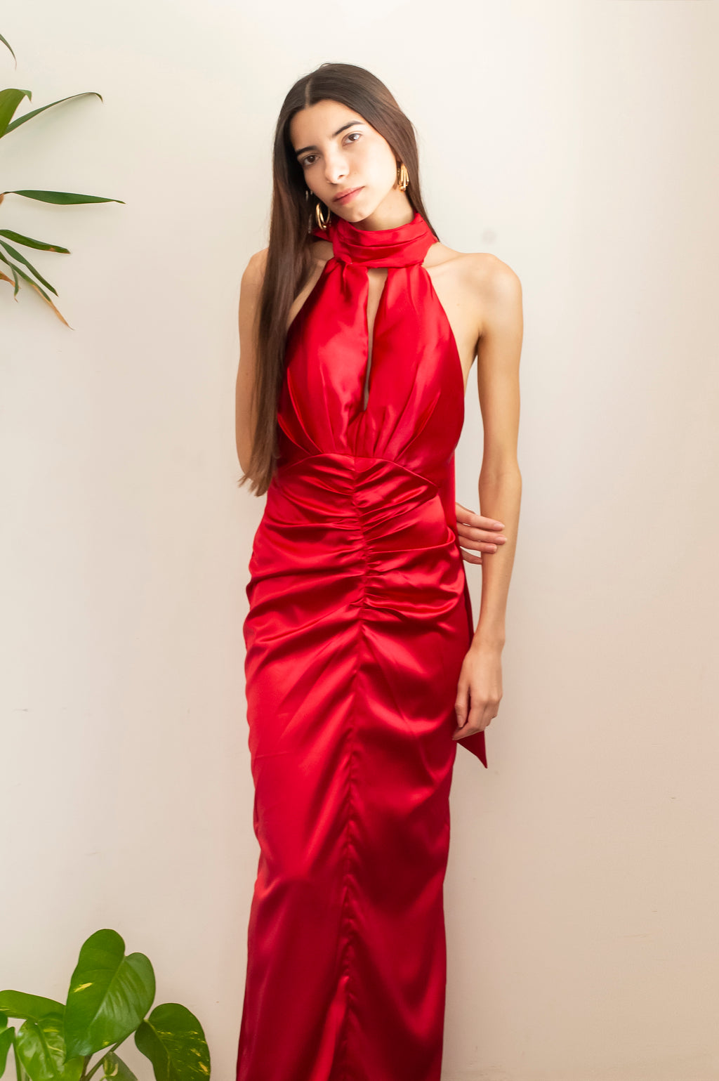 Vestido rojo satinado