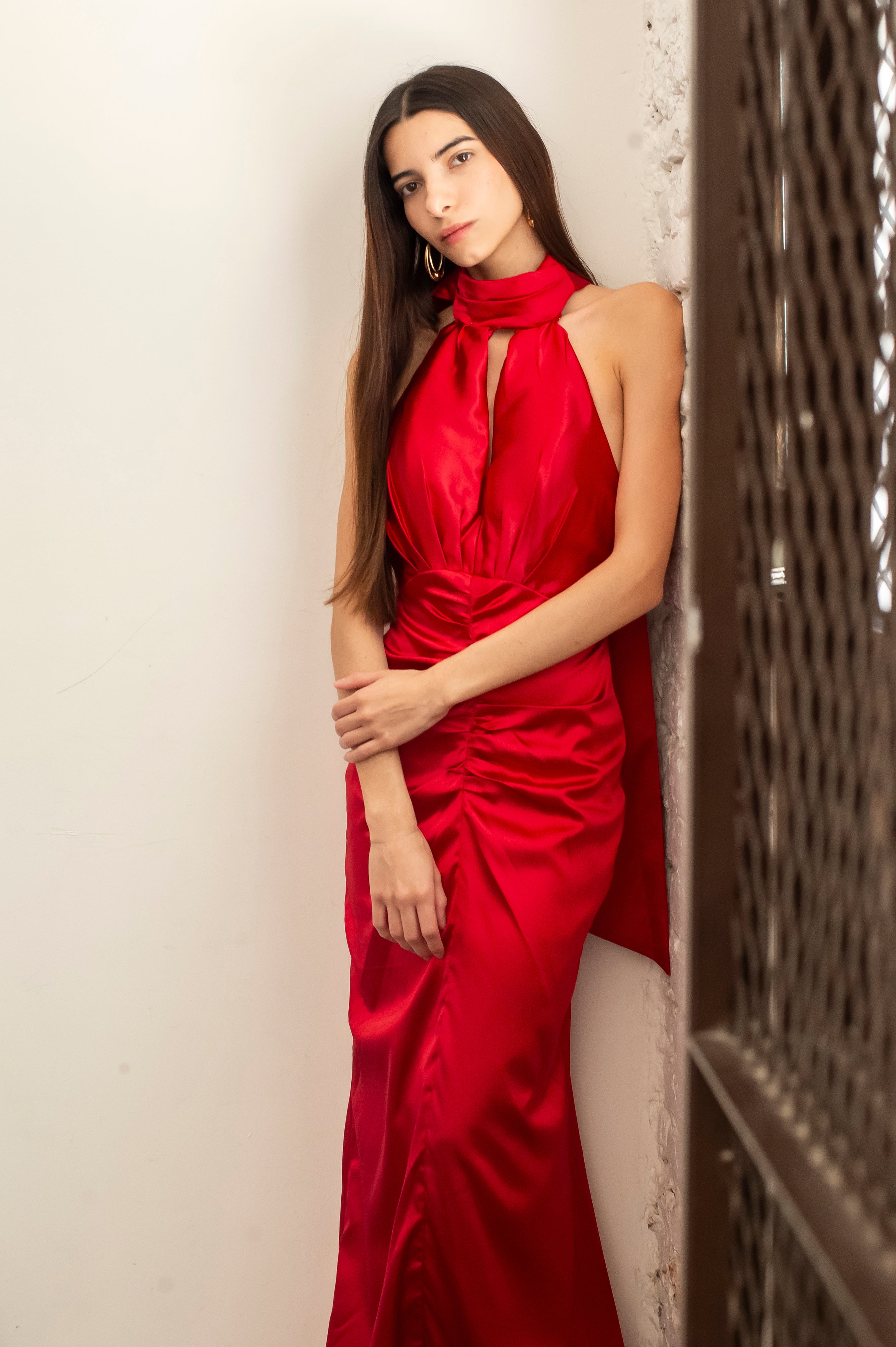 Vestido rojo satinado