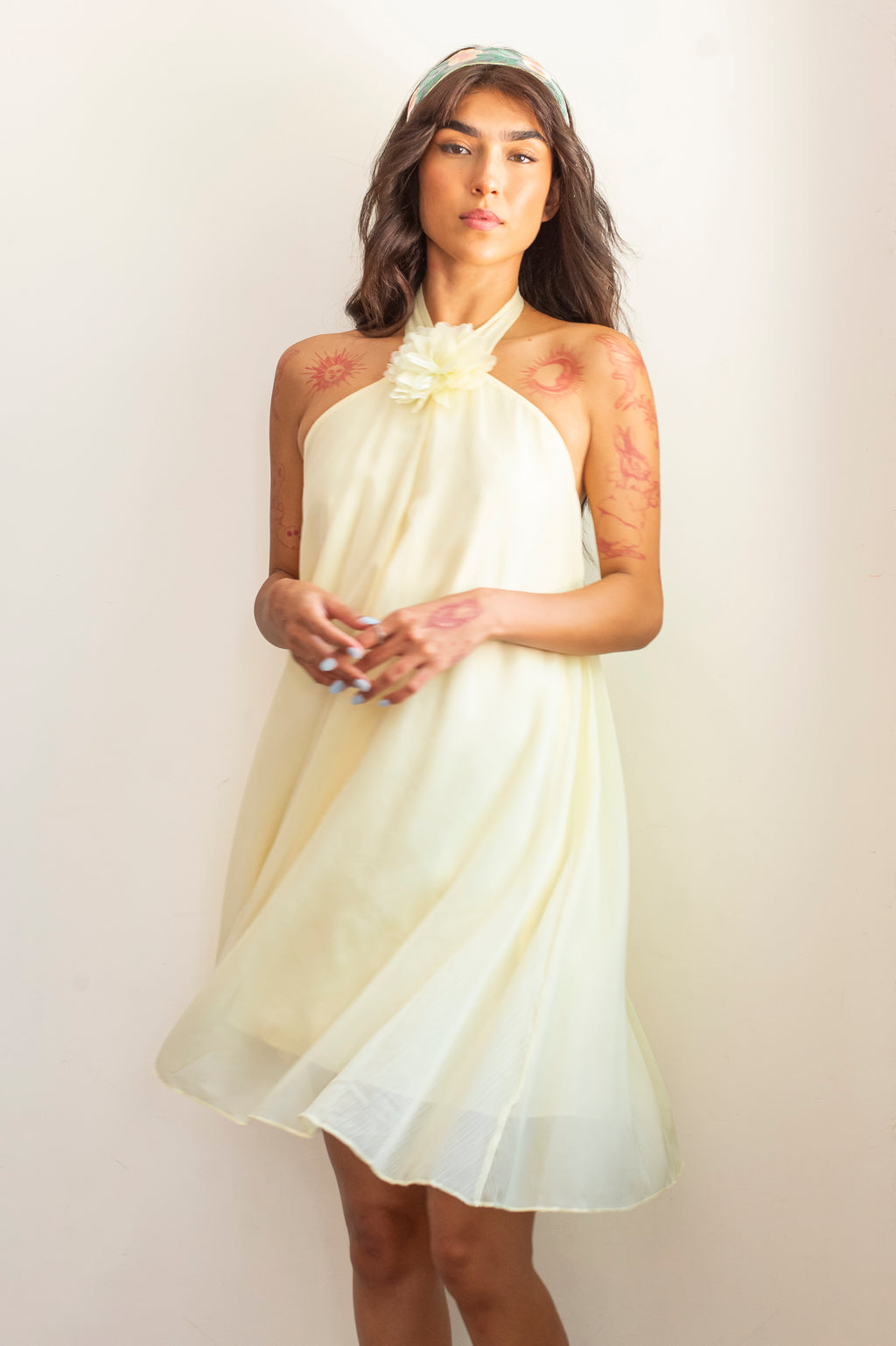 Vestido halter amarillo