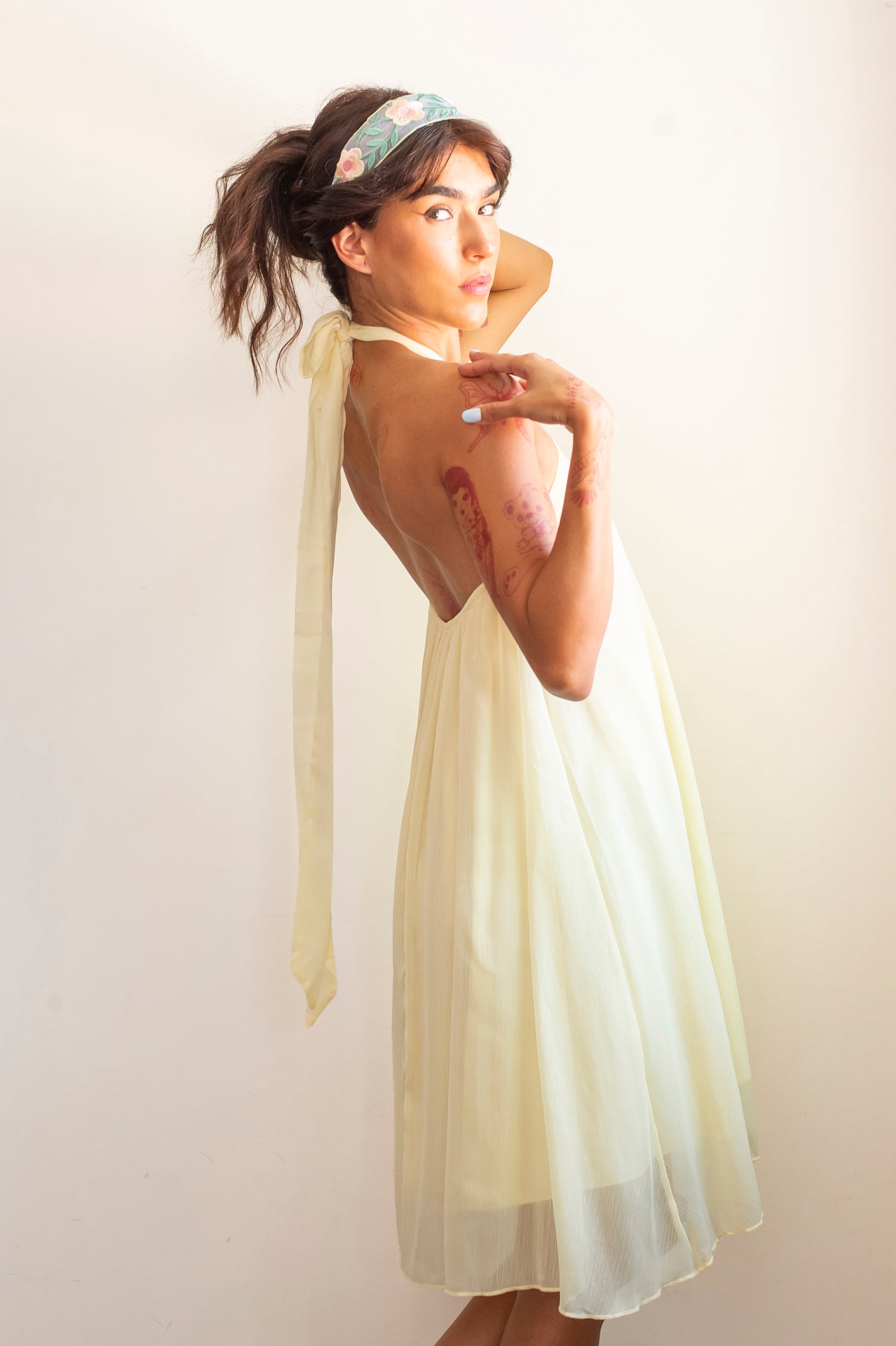 Vestido halter amarillo