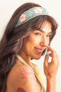 Diadema con flores