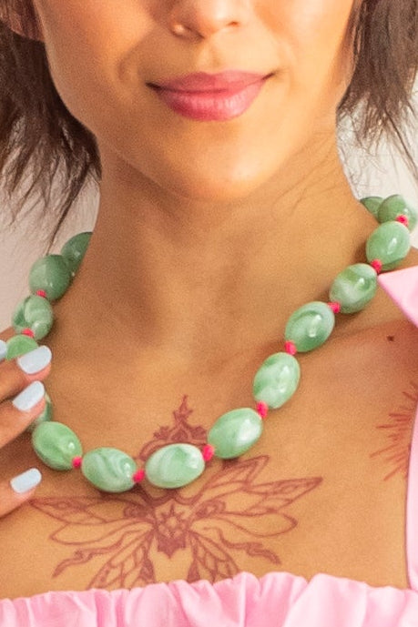 Collar color jade