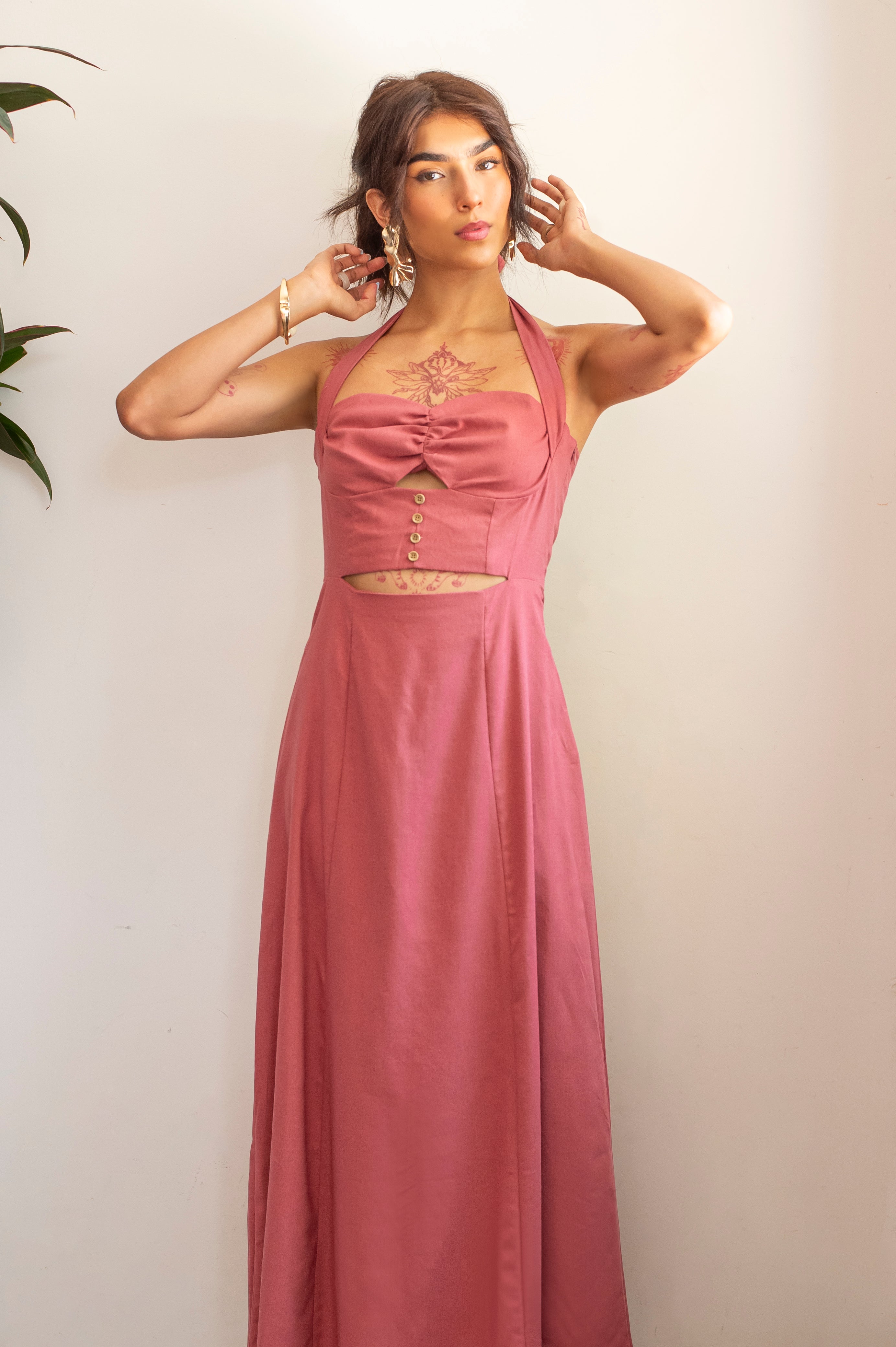 Vestido de lino con abertura